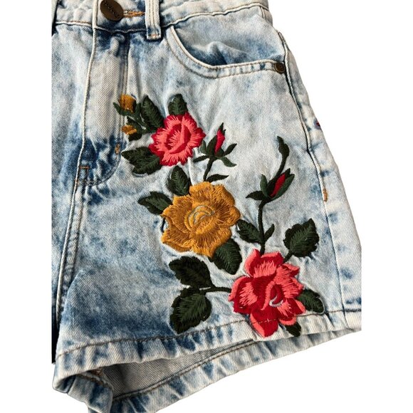 Youcom Hot Pants Shorts Sz 2 Embroidered Roses Butterfly - Picture 5 of 7